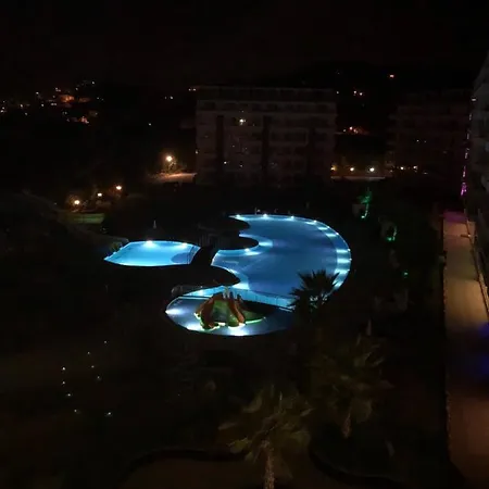 Fortuna Luxury Apartahotel 2*
